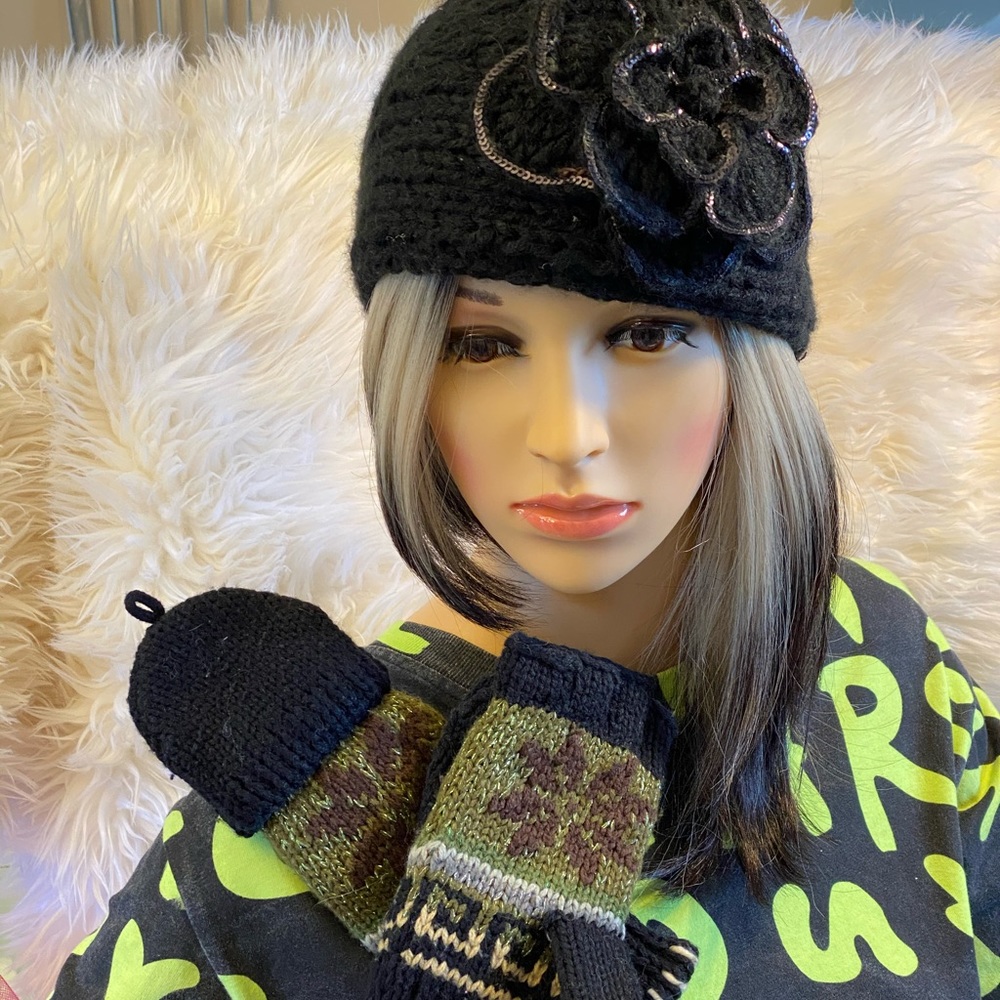 Knitted sequin flower head wrap and gloves set